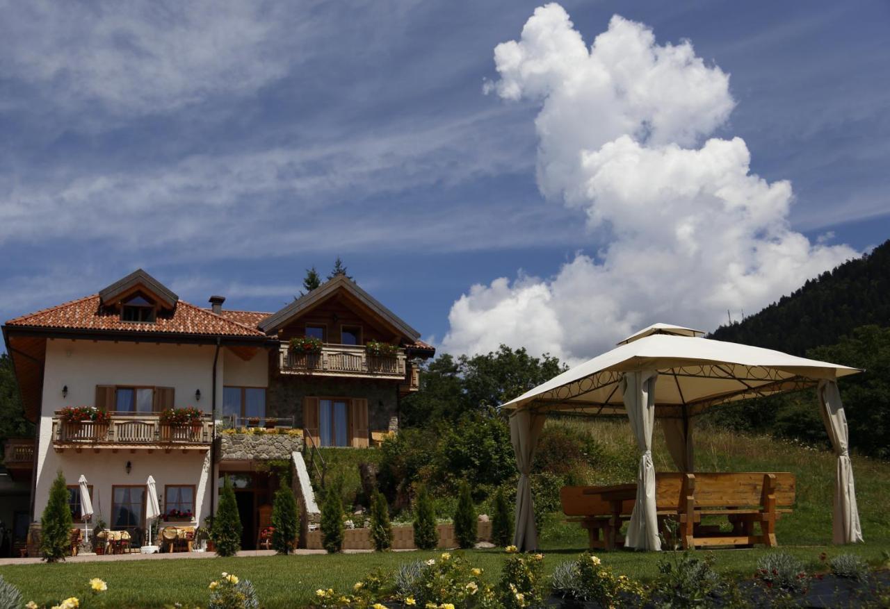 Agriturismo Ai Castioni Мольвено Экстерьер фото